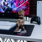 Smiley Groot – Cable Guys