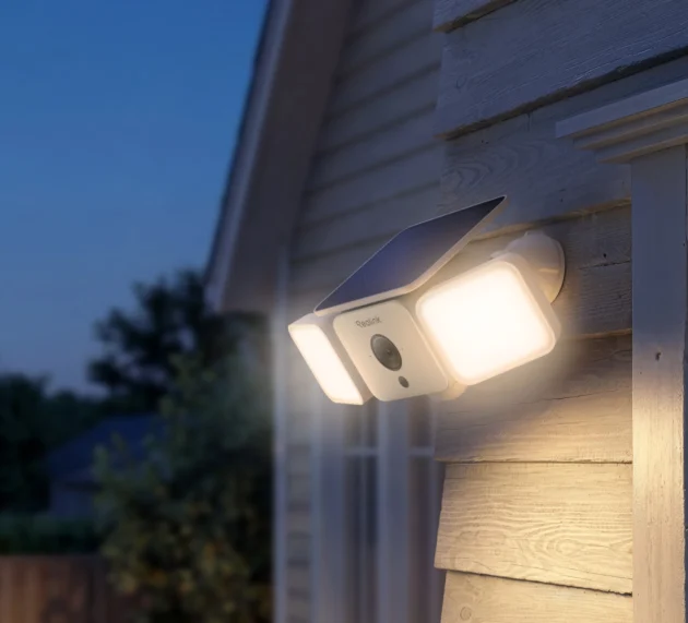 Reolink All-in-One Solar Floodlight-Level Security Cam