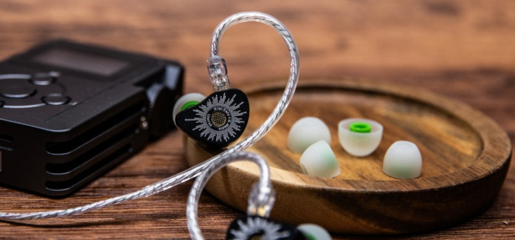 Kiwi Ears x B_Media: Chorus