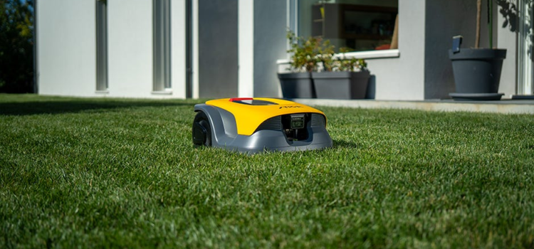 Stiga Automatic robot lawn mower A 6v