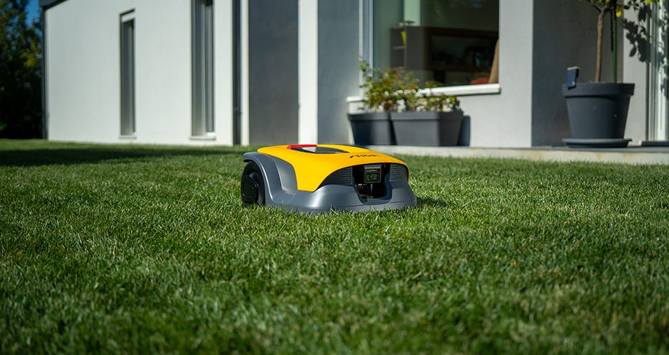 Stiga Automatic robot lawn mower A 6v