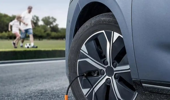 AstroAI L7 Car Tyre Inflator
