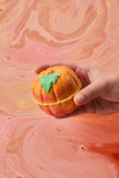 Lush Sparkly Pumpkin Bath Bomb